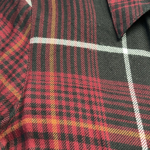 🎉 HOST PICK 🎉 Long Plaid Button Up from Dex - Picture 3 of 9